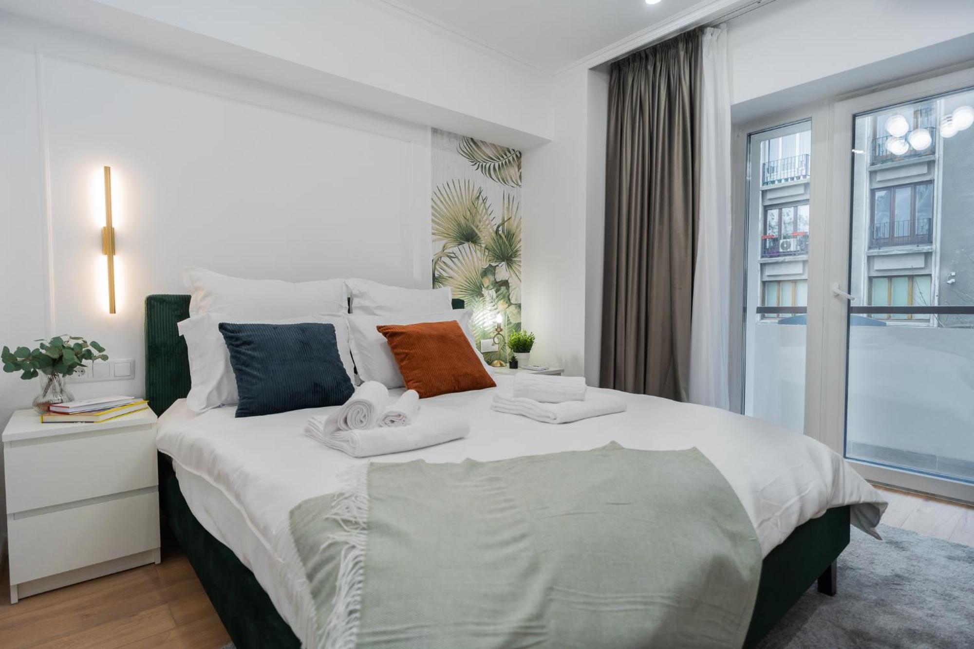 Urban Pearl - Old Town - Unique 4Br/3Ba Apartment Boekarest Buitenkant foto
