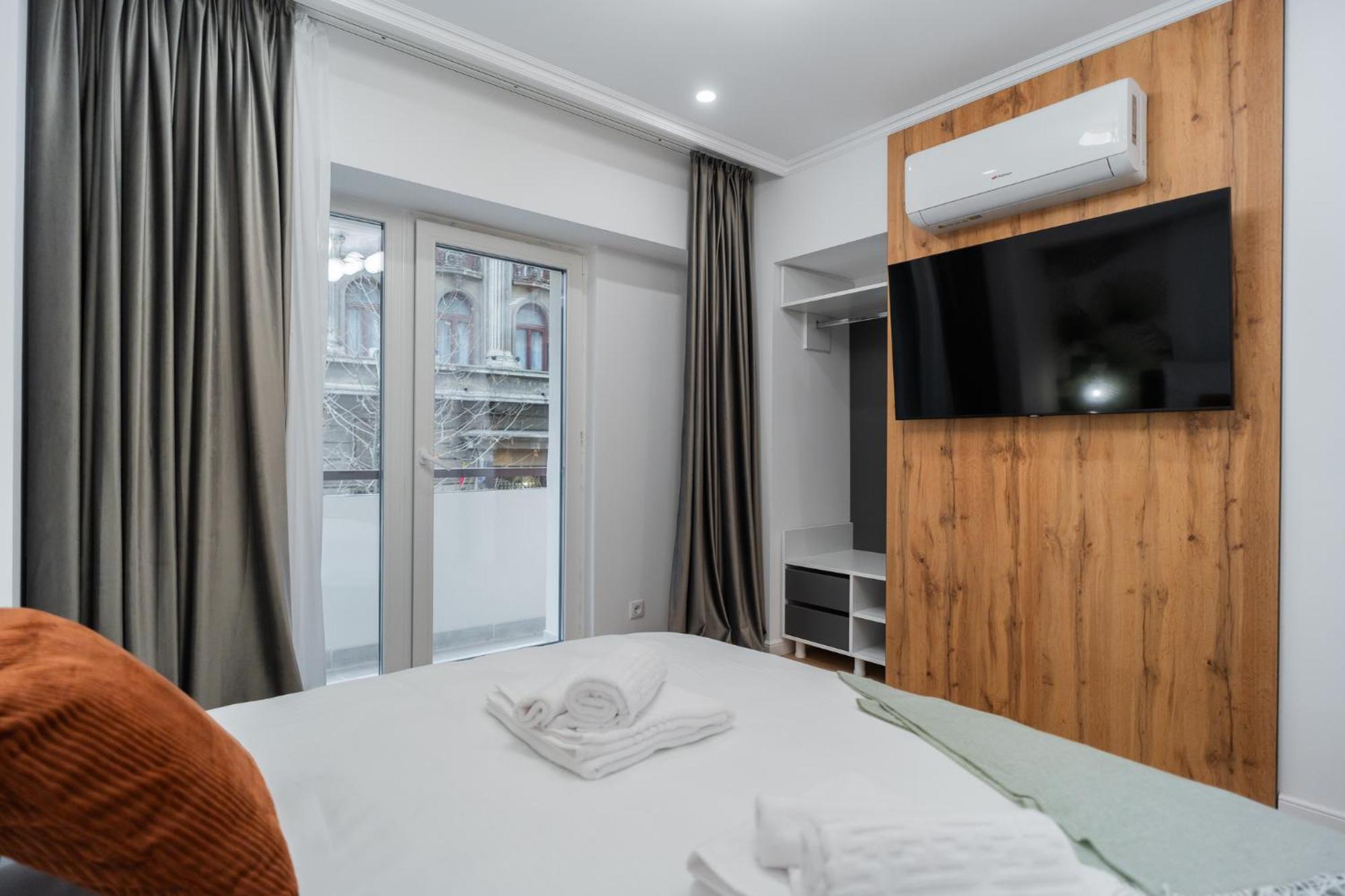 Urban Pearl - Old Town - Unique 4Br/3Ba Apartment Boekarest Buitenkant foto