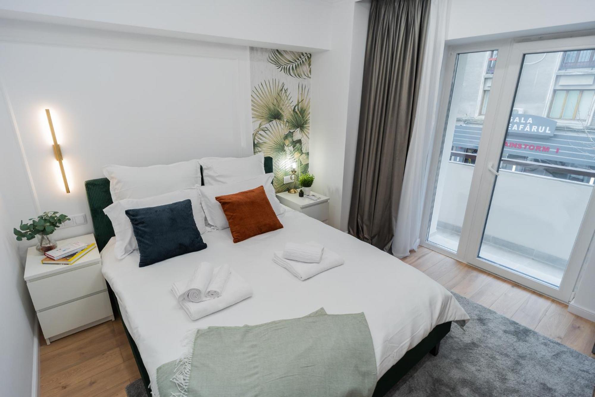 Urban Pearl - Old Town - Unique 4Br/3Ba Apartment Boekarest Buitenkant foto
