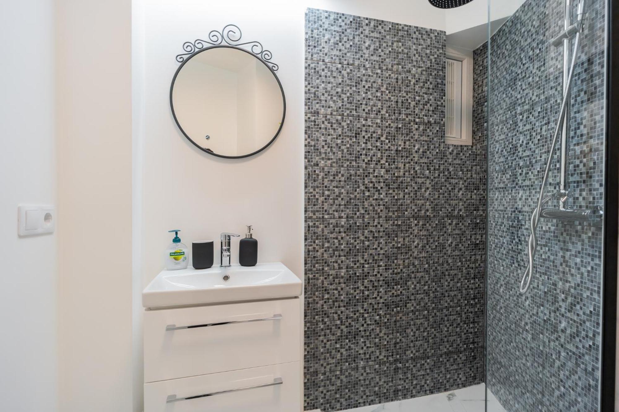 Urban Pearl - Old Town - Unique 4Br/3Ba Apartment Boekarest Buitenkant foto